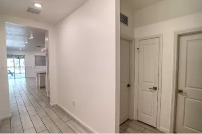30600 SW 193rd Ave, Homestead, FL 33030 - Photo 4