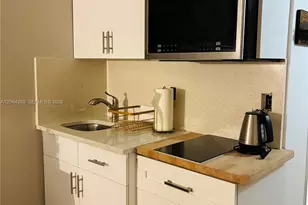 6484 Indian Creek, Miami Beach, FL 33141 - Photo 2