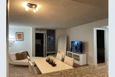 800 N Miami Ave #E-1605, Miami, FL 33136 - Photo 14