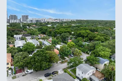 3780 SW 27th Ter, Miami, FL 33134 - Photo 10