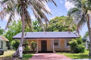 10360 SW 172nd St, Miami, FL 33157 - Photo 2