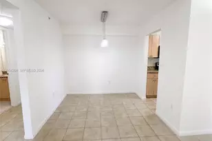 7220 NW 179th St, Hialeah, FL 33015 - Photo 4