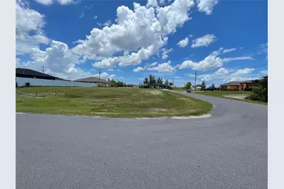 216 NE 9th Terr, Cape Coral, FL 33909 - Photo 1
