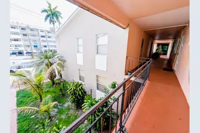 1525 NW 19th Ter #23, Miami, FL 33125 - Photo 1