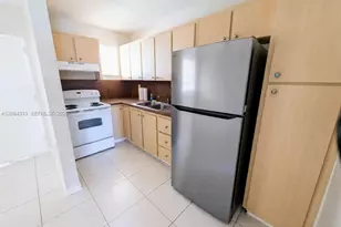 1525 NW 19th Terrace, Miami, FL 33125 - Photo 4