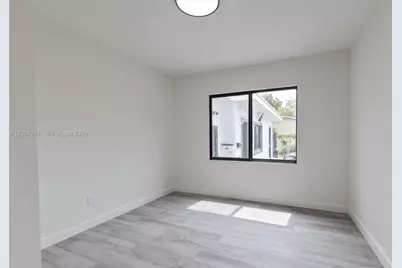 25 NW 78th St #1, Miami, FL 33150 - Photo 18