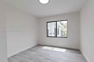 25 NW 78th St, Miami, FL 33150 - Photo 18