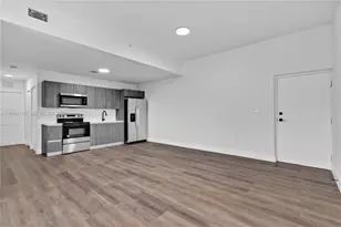 1021 NW 1st St, Miami, FL 33128 - Photo 12