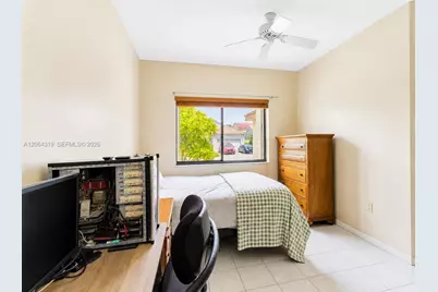 18772 NW 80th Ct, Hialeah, FL 33015 - Photo 34