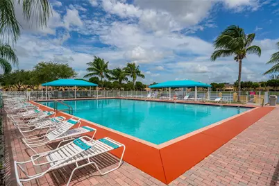 2445 SE 14th Ave #375, Homestead, FL 33035 - Photo 8