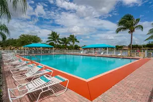 2445 SE 14th Ave, Homestead, FL 33035 - Photo 8
