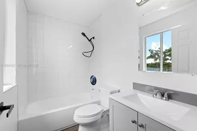2445 SE 14th Ave #375, Homestead, FL 33035 - Photo 6
