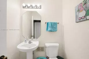 385 NE 31st Ave, Homestead, FL 33033 - Photo 6