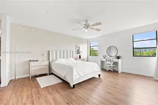 2240 N Cypress Bend Dr, Pompano Beach, FL 33069 - Photo 12