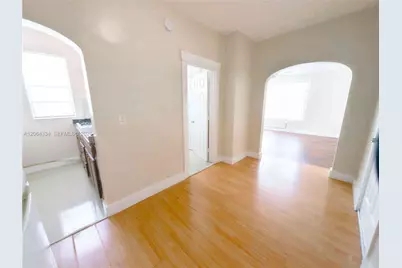 428 SW 9th St #12, Miami, FL 33130 - Photo 2