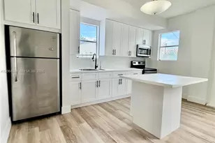 737 Jefferson Ave, Miami Beach, FL 33139 - Photo 2