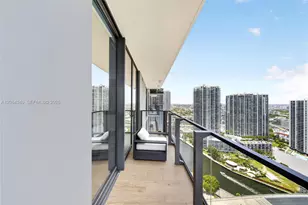 68 SE 6th St, Miami, FL 33131 - Photo 22