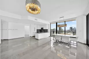 68 SE 6th St, Miami, FL 33131 - Photo 8