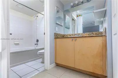 2845 NE 185th St #906, Aventura, FL 33180 - Photo 4