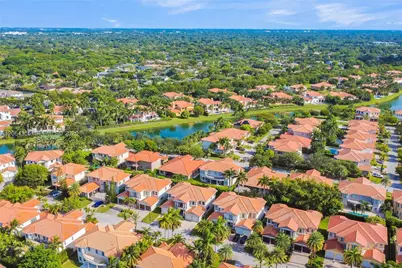 7965 SW 195th St, Cutler Bay, FL 33157 - Photo 4