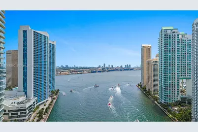 325 S Biscayne Blvd #3421, Miami, FL 33131 - Photo 1