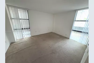 3675 N Country Club Dr #109, Aventura, FL 33180 - Photo 16