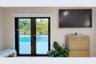 1277 SW 19th St, Miami, FL 33145 - Photo 30