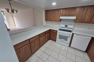1750 W 46th St, Hialeah, FL 33012 - Photo 4