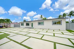 8251 NW 185th St, Hialeah, FL 33015 - Photo 4
