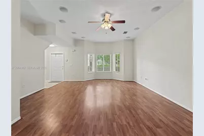 1940 SE 24th Ave, Homestead, FL 33035 - Photo 8