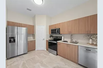 1940 SE 24th Ave, Homestead, FL 33035 - Photo 12