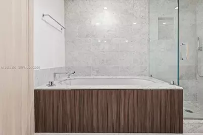 1000 Brickell Plz #3303, Miami, FL 33131 - Photo 14