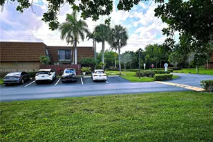 1201 SW 120th Way, Davie, FL 33325 - Photo 6