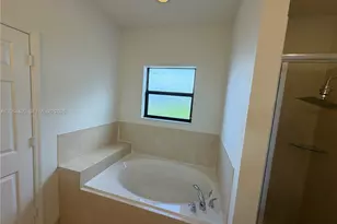 737 SE 37th Pl, Homestead, FL 33033 - Photo 30