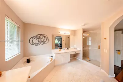 3917 Heron Ridge Ln, Weston, FL 33331 - Photo 24