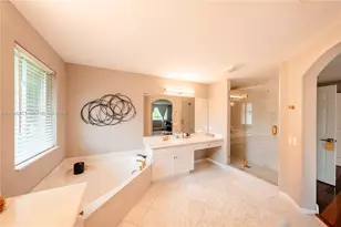 3917 Heron Ridge Ln, Weston, FL 33331 - Photo 24