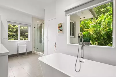 831 NE 109th St, Biscayne Park, FL 33161 - Photo 30