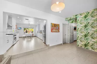 831 NE 109th St, Biscayne Park, FL 33161 - Photo 20