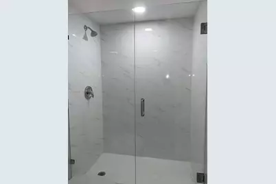 8290 Lake Dr #209, Doral, FL 33166 - Photo 14