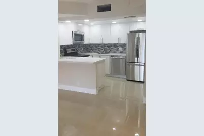 8290 Lake Dr #209, Doral, FL 33166 - Photo 4