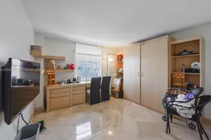 430 Golden Isles Dr, Hallandale Beach, FL 33009 - Photo 12