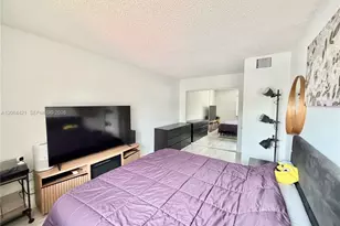 2203 NE 7th St, Hallandale Beach, FL 33009 - Photo 28
