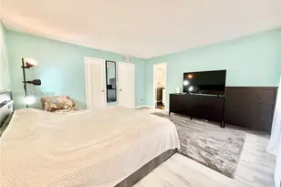 2203 NE 7th St, Hallandale Beach, FL 33009 - Photo 46