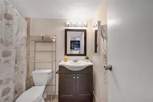 19201 N Collins Ave, Sunny Isles Beach, FL 33160 - Photo 16