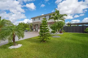 19815 SW 132nd Ct, Miami, FL 33177 - Photo 4