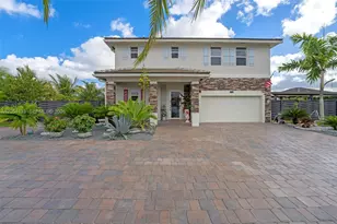 19815 SW 132nd Ct, Miami, FL 33177 - Photo 1