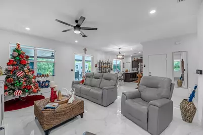 19815 SW 132nd Ct, Miami, FL 33177 - Photo 10