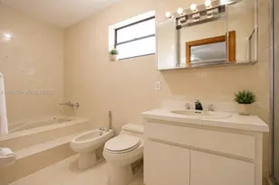 5170 NW 2nd St, Miami, FL 33126 - Photo 14