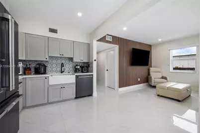 11120 SW 2nd St, Sweetwater, FL 33174 - Photo 6