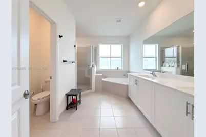 2636 SE 13th Ct, Homestead, FL 33035 - Photo 14